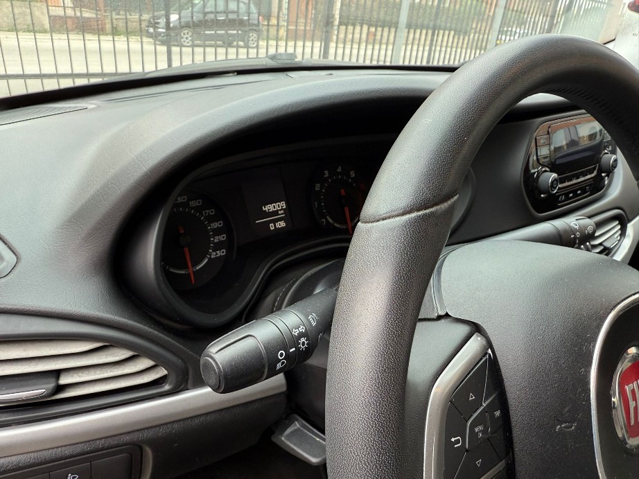 Fiat Tipo 4p. 1.4 Lounge 95cv 